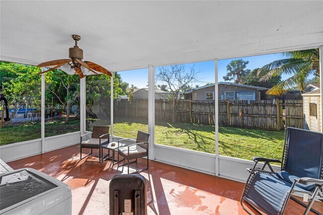 Foto del edificio - 8430 NW 15th Ct