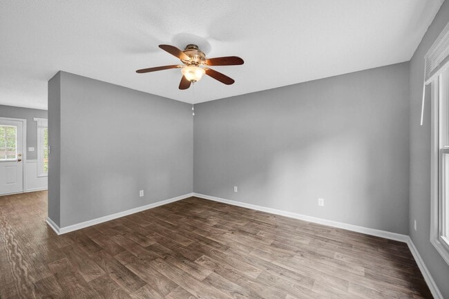 Interior Photo - Oak Ridge  Duplexes