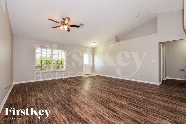 Foto del edificio - 3619 NW 41st Ln