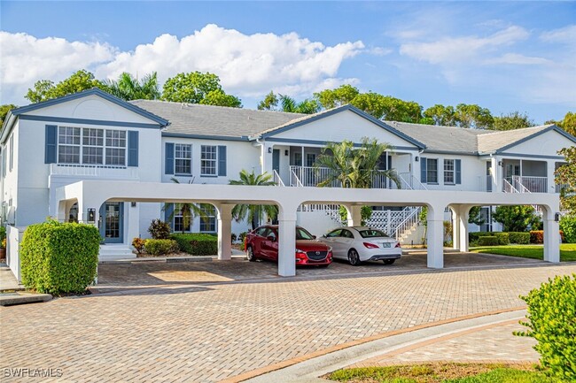 Foto del edificio - 823 Tanbark Dr