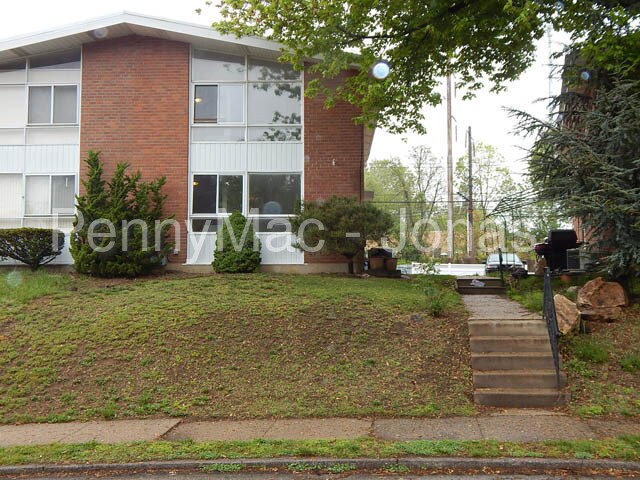 Primary Photo - 203 E Maryland Ave