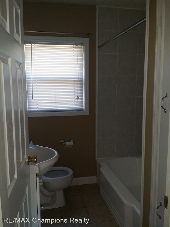 Foto del edificio - 3 br, 1 bath House - 1355 Floyd