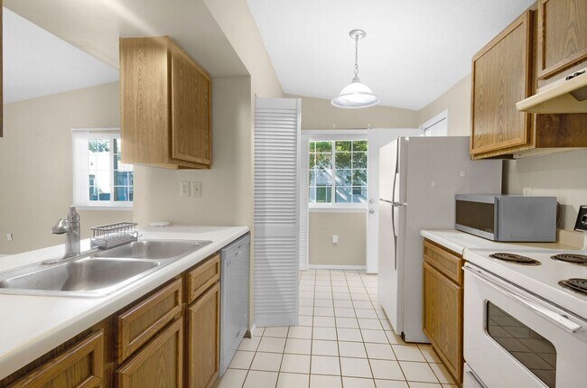 Foto del edificio - 4 Bed 3 Bath Home for rent in Newport News