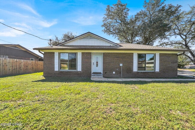 Foto del edificio - 5204 Park St