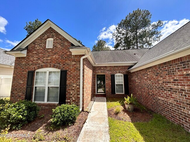 Foto del edificio - 843 Sandpiper Bay Dr SW