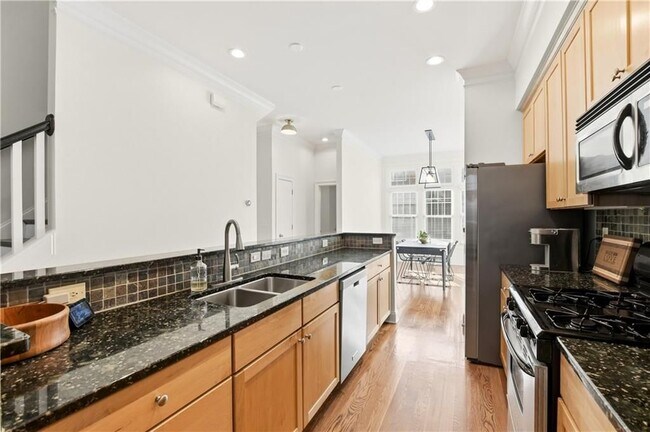 Foto del edificio - 1258 DeKalb Ave NE