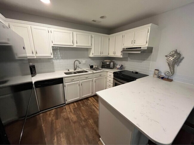 Foto del edificio - 4134 Charlotte Hwy