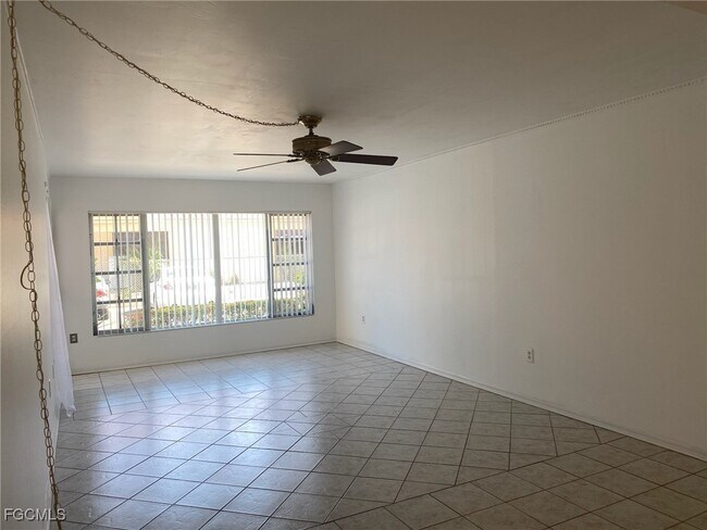 Foto del edificio - 3704 Broadway