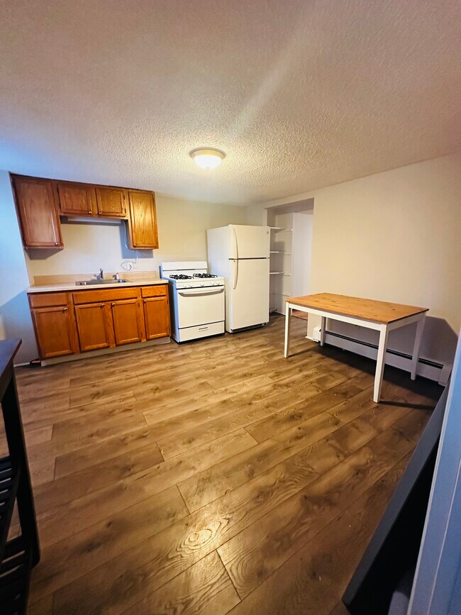 Foto del edificio - 139 Princeton St