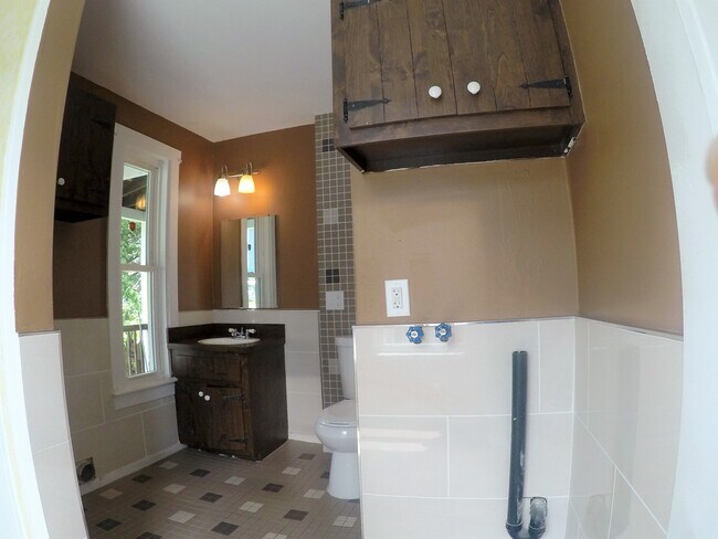 Bathroom - 606 Westminster St