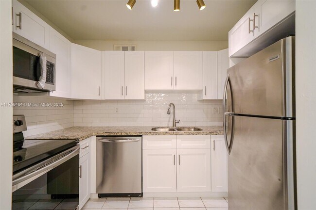 Foto del edificio - 10357 N Kendall Dr