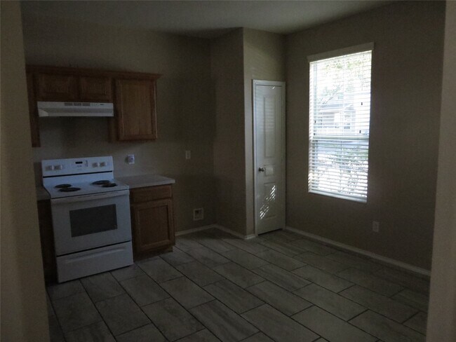 Building Photo - 16802 Libson Falls Dr