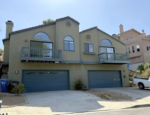 Foto del edificio - 166 Las Flores Dr