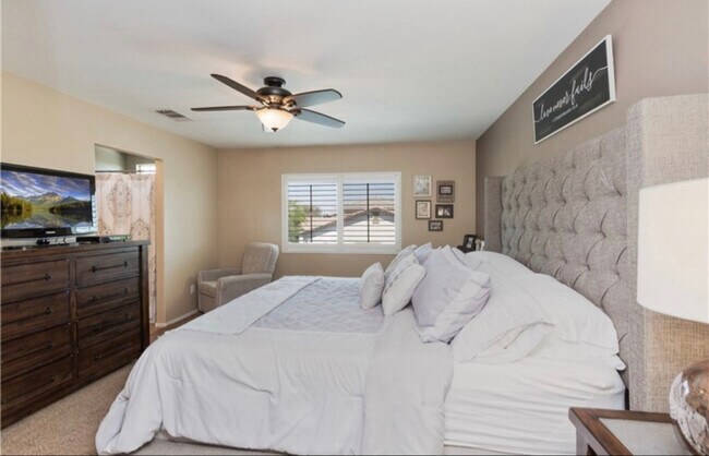 Foto del edificio - 13744 Dellbrook St
