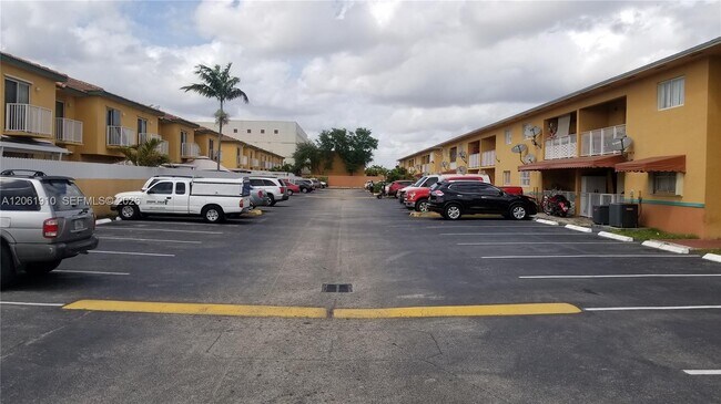 Foto del edificio - 2985 W 80th St