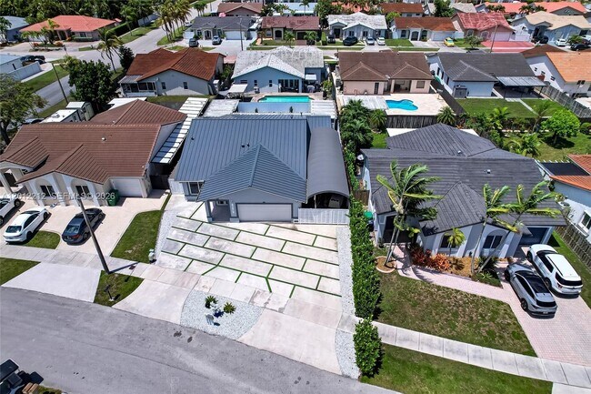 Foto del edificio - 15167 SW 172nd Terrace