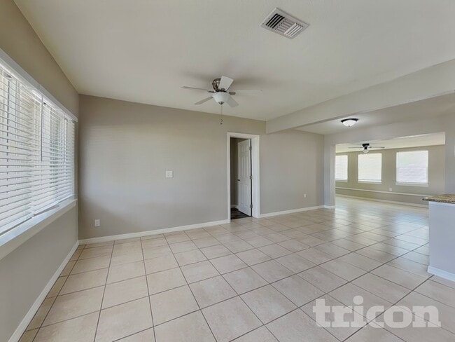 Building Photo - 320 Rigel Rd