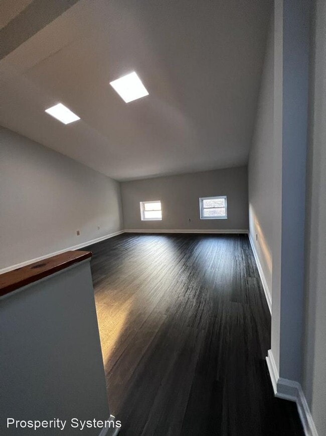 Building Photo - 2 br, 2 bath House - 525 S Washington St