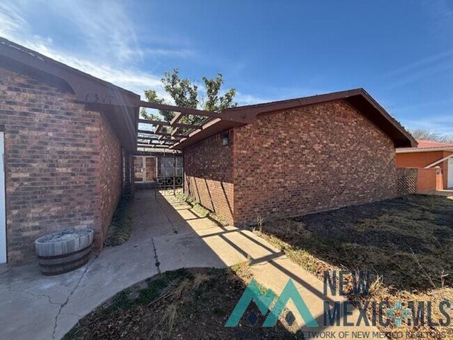 Building Photo - 1317 Piedmont Dr