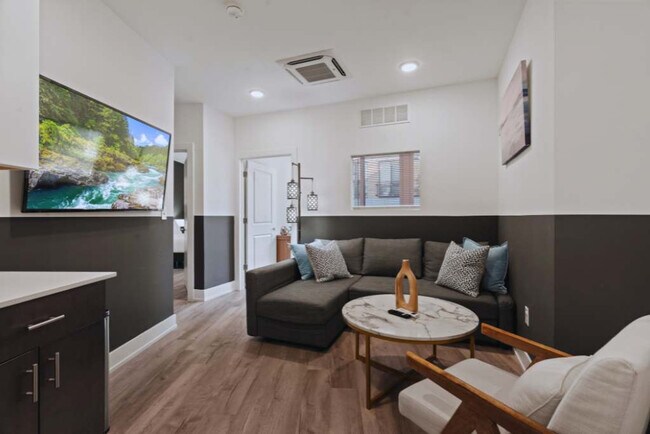 Foto del edificio - 1214 N American St