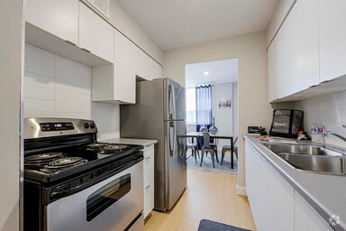 Trimbee Court Apartments - 30 Denarda St Toronto, ON