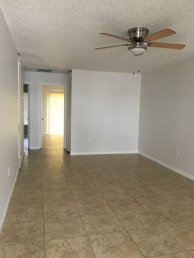 Foto del edificio - Updated Villa in Greenacres