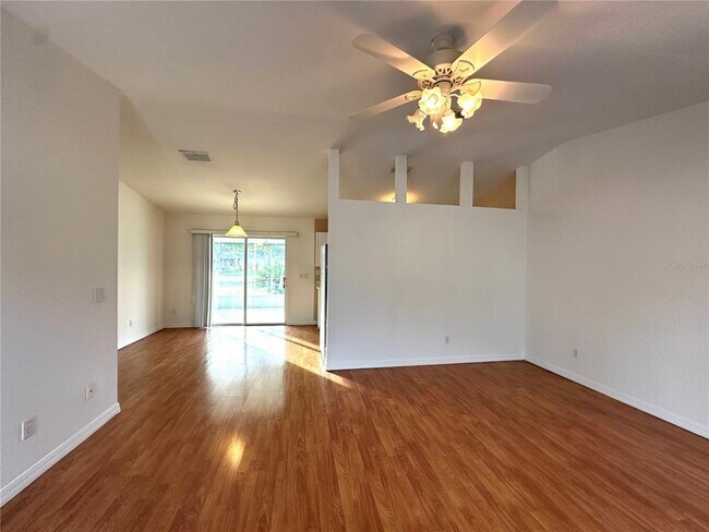 Foto del edificio - 10312 SW 61st Terrace Rd