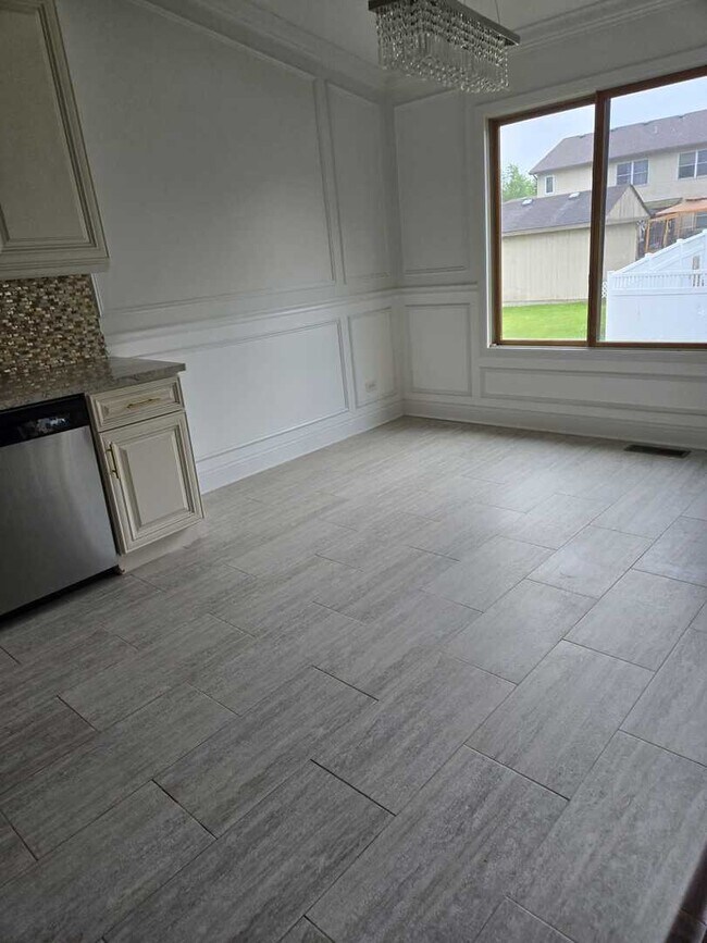 Foto del edificio - 8325 Chestnut Ct
