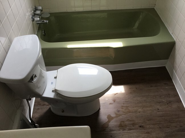 Foto del edificio - 1204 E 10th St