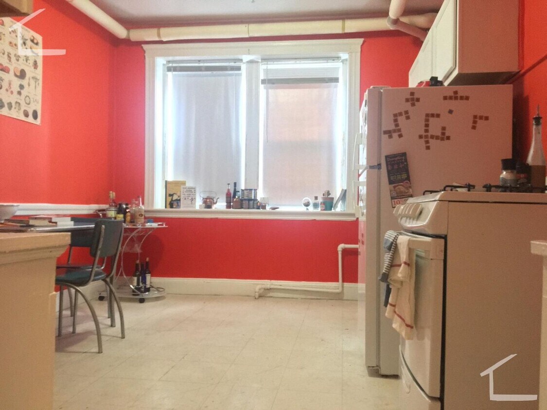 Foto del edificio - Brighton Studio close to T available 9/1