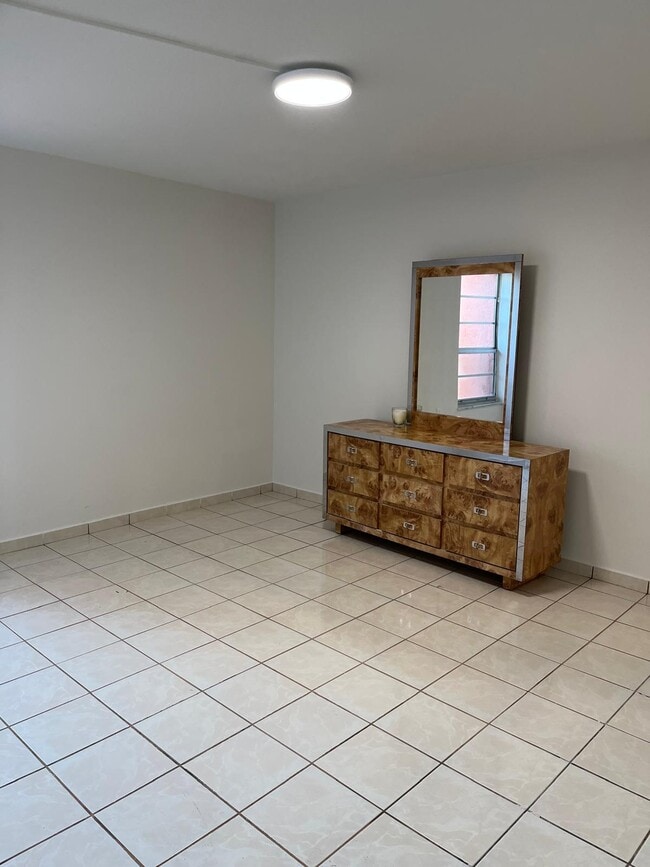 Foto del edificio - 4717 NW 7th St