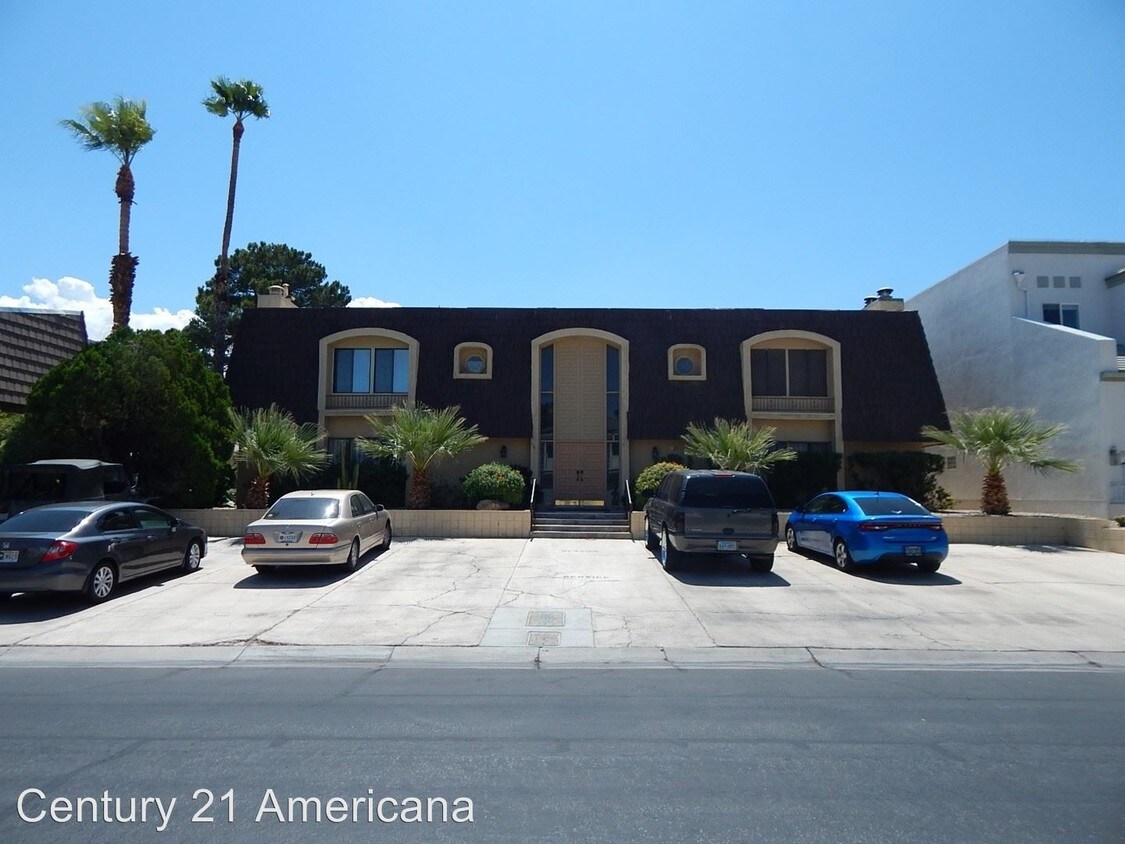 Primary Photo - 3 br, 2 bath House - 915 Vegas Valley Dr #3