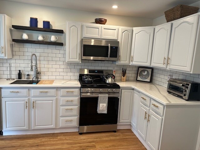 Foto del edificio - 4539 Exeter Ter