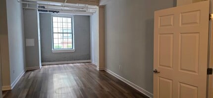 Building Photo - 160 Lafayette St