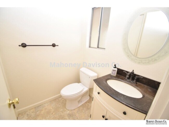Building Photo - 149 Acorn Dr