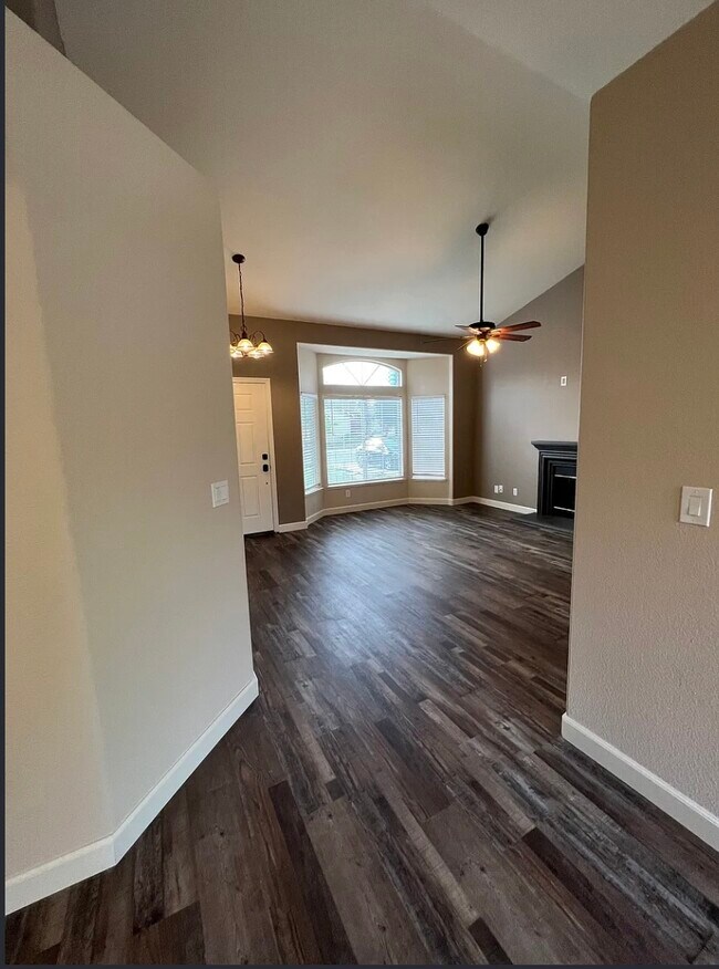 Foto del edificio - 1642 Prentiss Dr