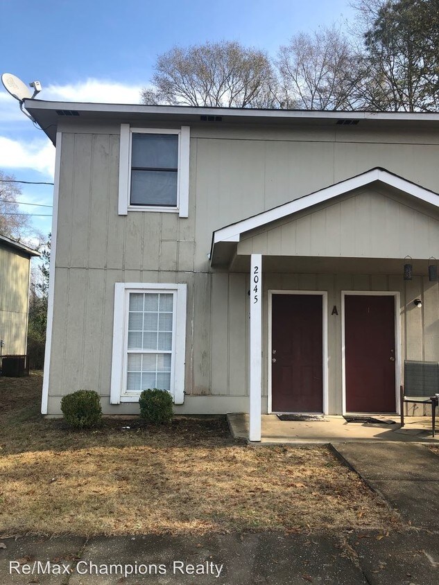 Foto principal - 2 br, 1 bath Apartment - 2045 Lee Rd 235