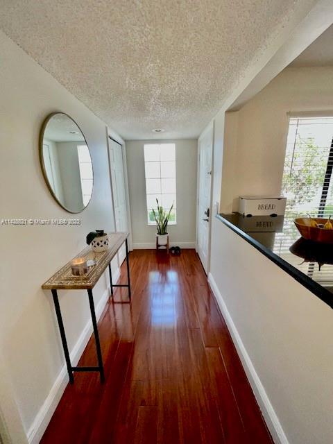 Foto del edificio - 434 Lakeview Dr