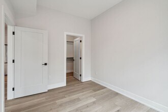 Interior Photo - The Dally