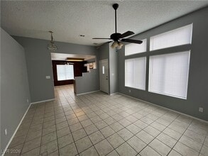 Building Photo - 1718 Comstock Dr