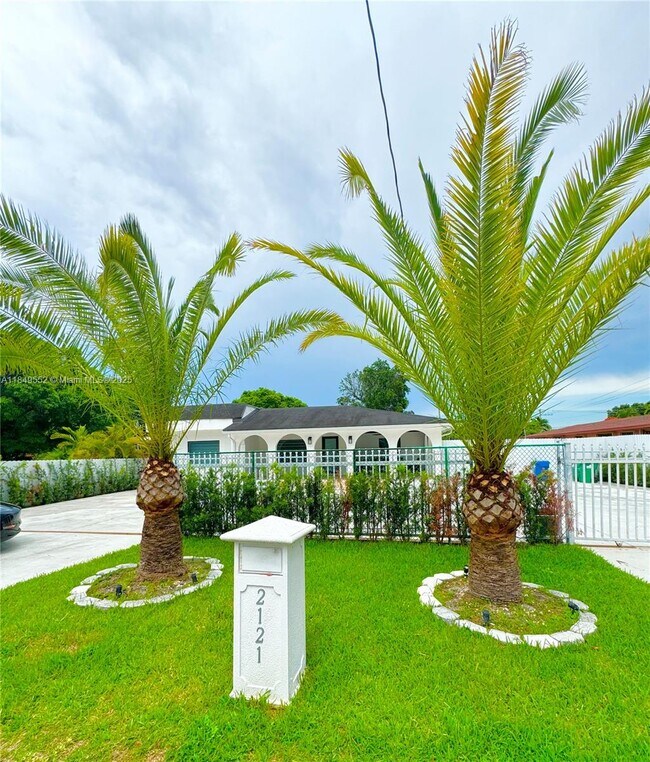 Foto del edificio - 2121 SW 61st Ave