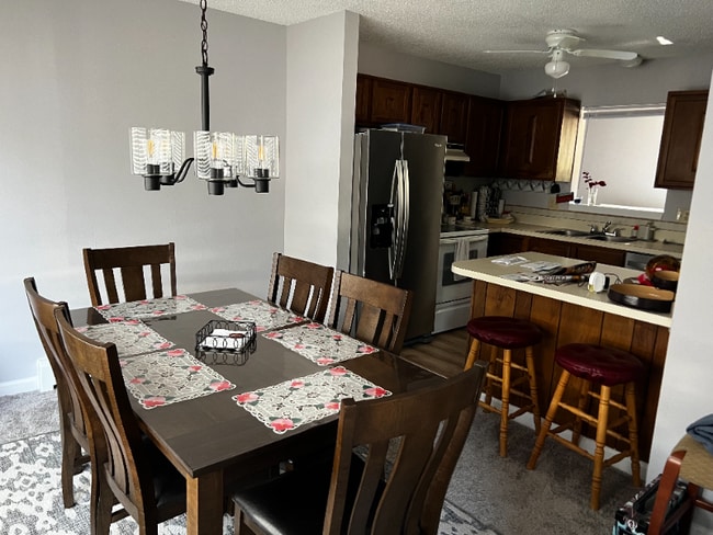 Foto del edificio - 593 Redwing Ln