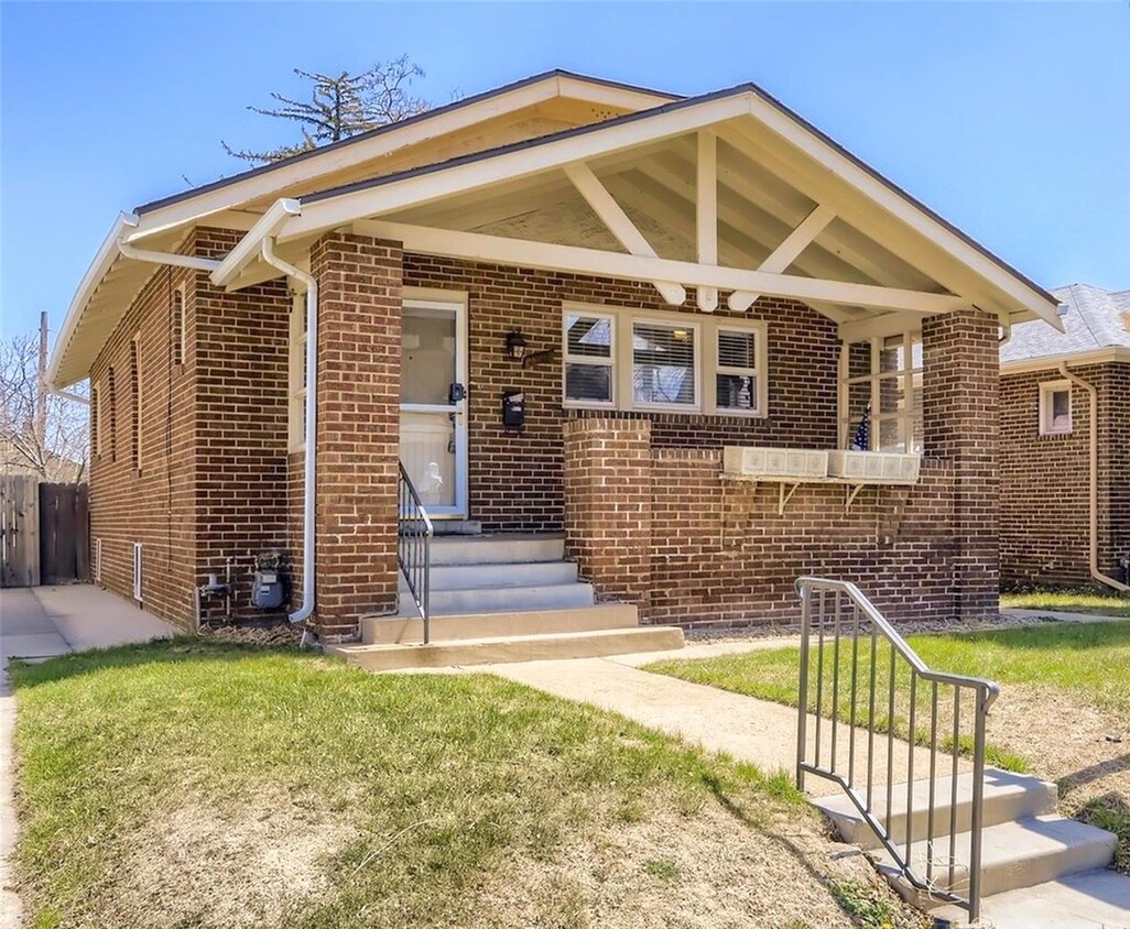 Primary Photo - Craftsman brick Highlands home with fenced...