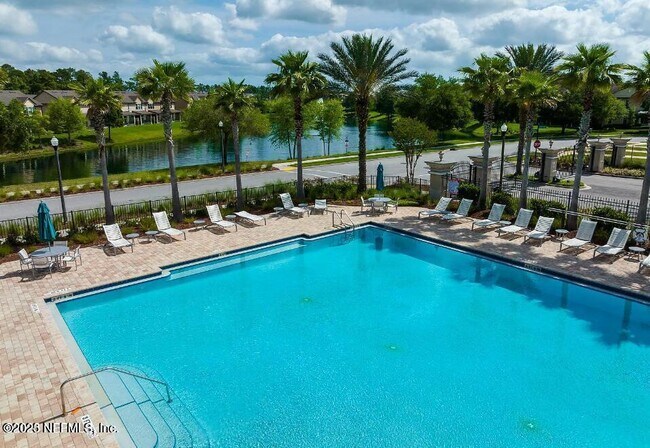 Foto del edificio - 7037 Berrybrook Dr