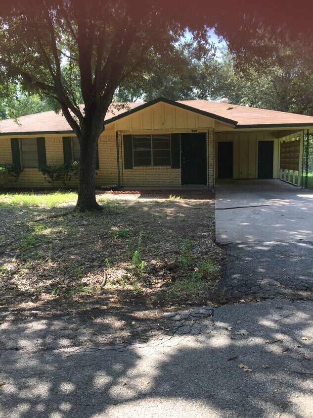 Primary Photo - 520 E Mitcham St