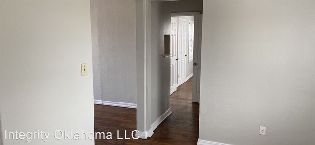 Building Photo - 2 br, 1 bath House - 1101 N. Independence Ave