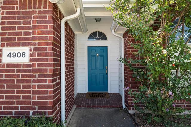 Foto del edificio - 4908 Skymeadow Dr