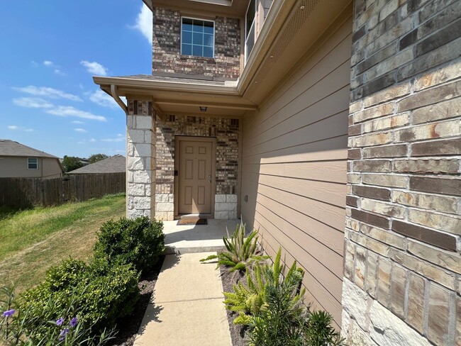 Building Photo - Perfect 3/2.5 - Tall Ceilings and in Immac...