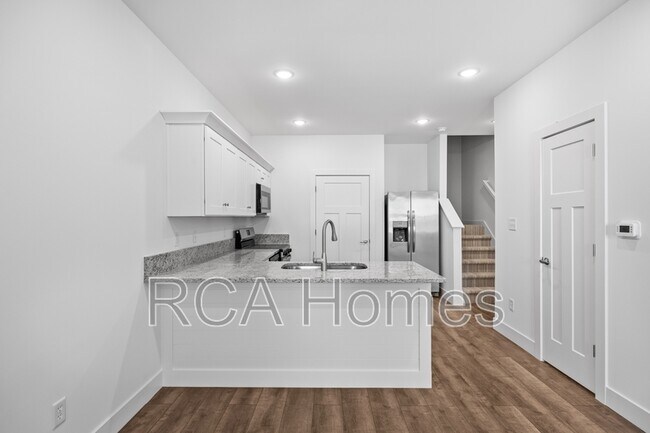 Foto del edificio - 2735 Guilford Avenue - C
