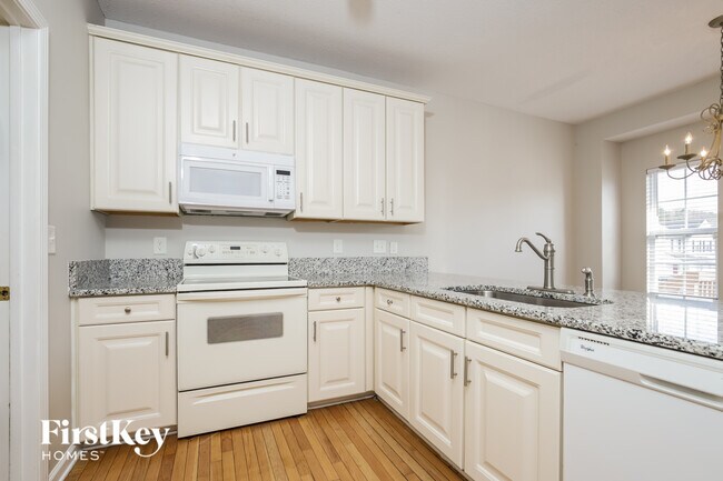 Foto del edificio - 1305 Camden Pl Ct